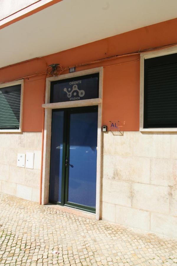 Oriente Dna Studios X Lisbon Luaran gambar